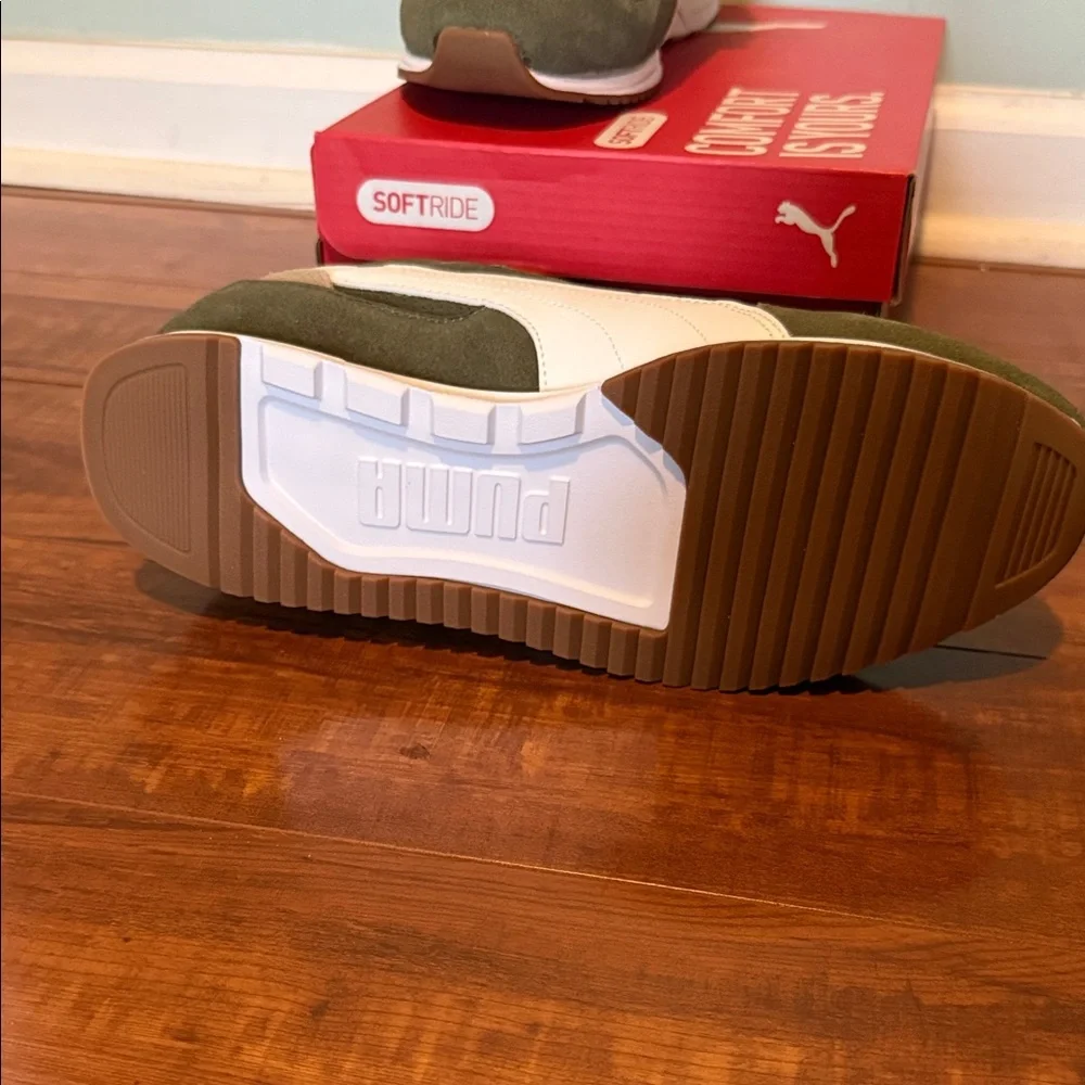 Puma comfortable khaki